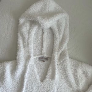 Barefoot dreams fluffy pullover hoodie